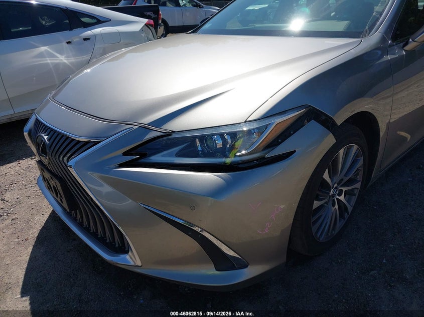 2021 Lexus ES VIN 58ADZ1B17MU106905 IAAI salvage auction — FRONT END, Salvage Title, sold $18,700 on 2026-10-16 (photo 6)