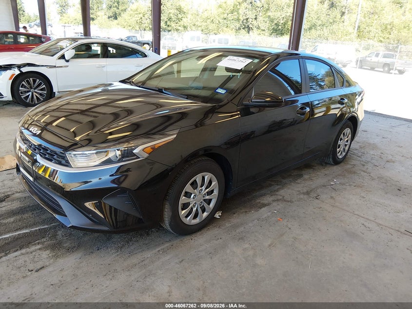 2024 Kia Forte VIN 3KPF24AD8RE814320 IAAI salvage auction — RIGHT REAR, Bill Of Sale (Washington), sold $5,300 on 2026-09-24 (photo 2)