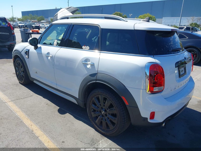2018 Mini Countryman VIN WMZYT5C35J3D83000 IAAI salvage auction — FRONT END, Wait Title, sold $5,100 on 2026-10-02 (photo 3)