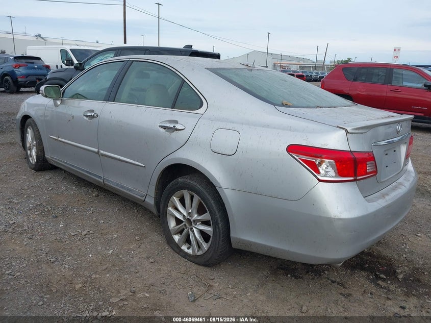 2011 Lexus Es 350 VIN JTHBK1EG4B2435057 IAAI salvage auction — NORMAL WEAR, Clear (New York), sold $925 on 2026-10-09 (photo 3)