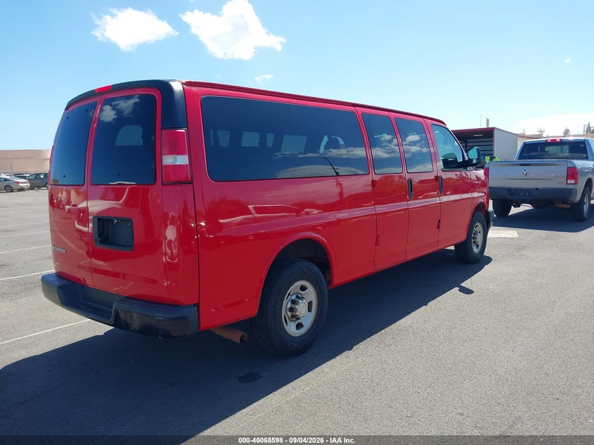 2017 Chevrolet Express 3500 VIN 1GAZGNFF5H1305357 IAAI salvage auction — NORMAL WEAR, Sf97 (Hawaii), sold $11,050 on 2026-10-06 (photo 4)