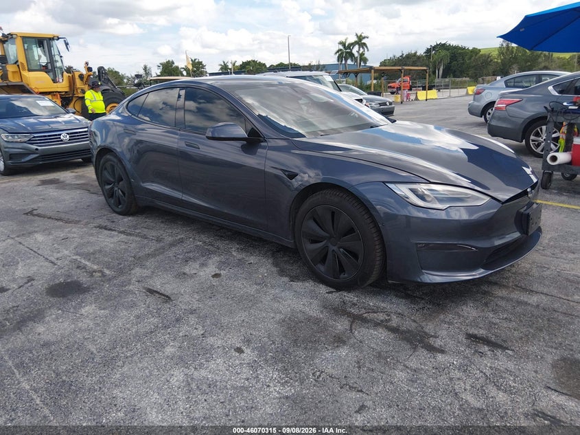 2021 Tesla Model s VIN 5YJSA1E5XMF428830 — IAAI salvage auction photo