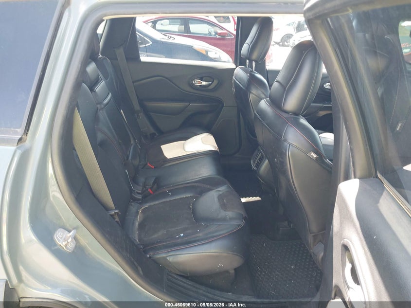2014 Jeep Cherokee VIN 1C4PJMBS4EW278776 IAAI salvage auction — NORMAL WEAR, Salvage Title, sold $1,525 on 2026-09-13 (photo 8)