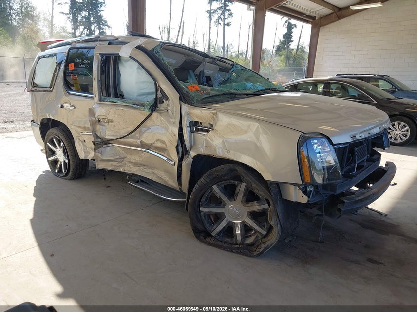 2012 Cadillac Escalade VIN 1GYS4BEF9CR243273 IAAI salvage auction — ROLLOVER, Bill Of Sale (Washington), sold $1,000 on 2026-10-08 (photo 1)