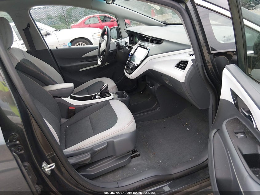 2021 Chevrolet Bolt VIN 1G1FY6S05M4105076 IAAI salvage auction — REAR END, Wait Title, sold $7,600 on 2026-10-01 (photo 5)