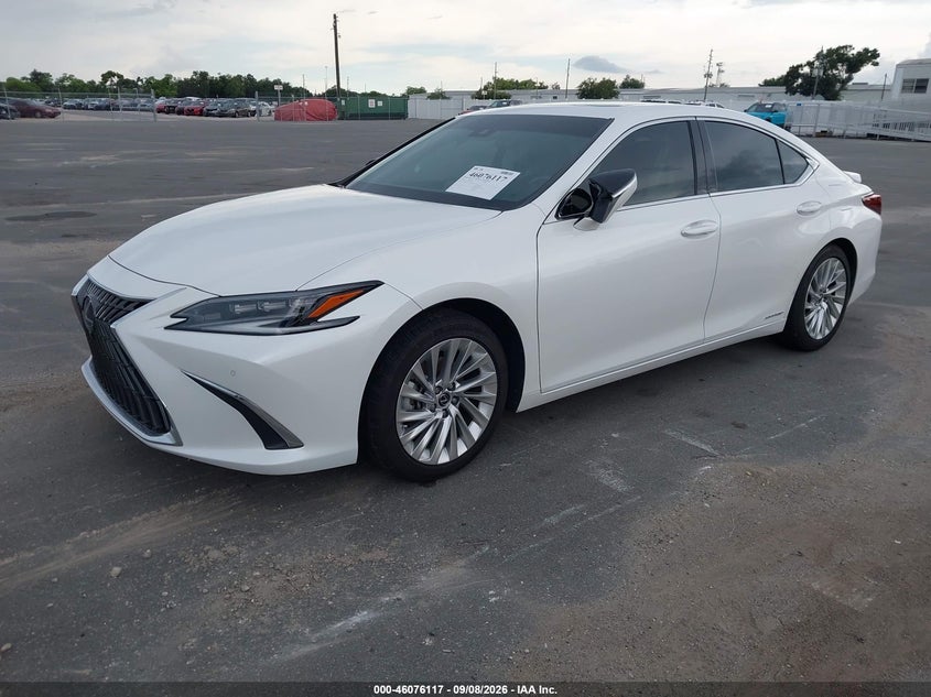 2022 Lexus ES VIN 58AFA1C18NU026562 IAAI salvage auction — SIDE, Wait Title, sold $18,900 on 2026-10-05 (photo 2)