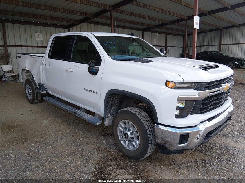 2026 Chevrolet VIN 1GC1KNEY7TF258740 IAAI salvage auction — SIDE, Enterprise Vehicles Clear Only (Arkansas), sold $37,350 on 2026-09-16 (photo 1)