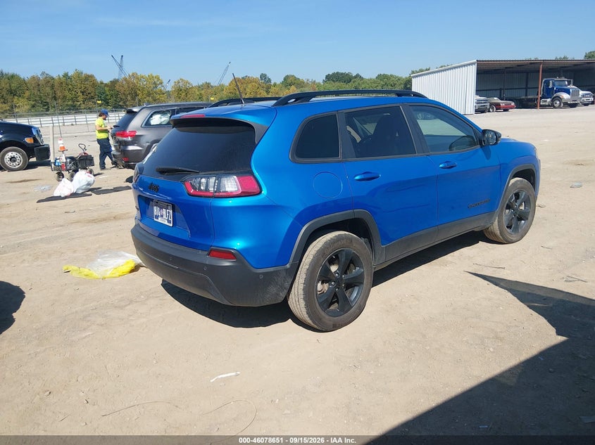 2023 Jeep Cherokee VIN 1C4PJMMB7PD108861 IAAI salvage auction — SIDE, Wait Title, sold $8,200 on 2026-10-03 (photo 4)