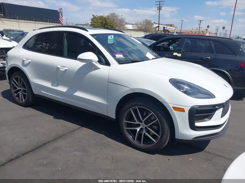 2026 Porsche Macan VIN WP1AA2A57TLB11945 — IAAI salvage auction photo
