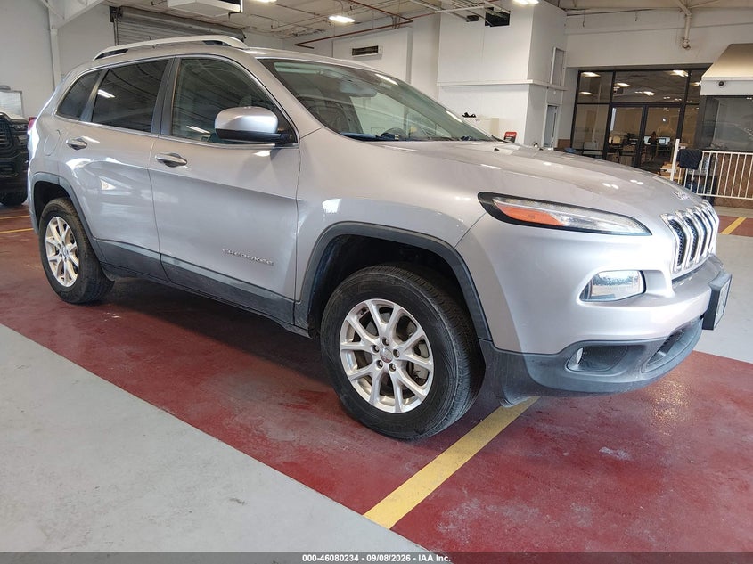 2018 Jeep Cherokee VIN 1C4PJMCB4JD559254 — IAAI salvage auction photo