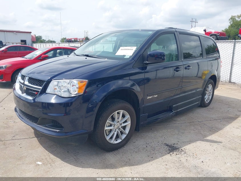 2013 Dodge Caravan VIN 2C4RDGCG8DR599061 IAAI salvage auction — NORMAL WEAR, Wait Title, sold $18,600 on 2026-09-22 (photo 2)