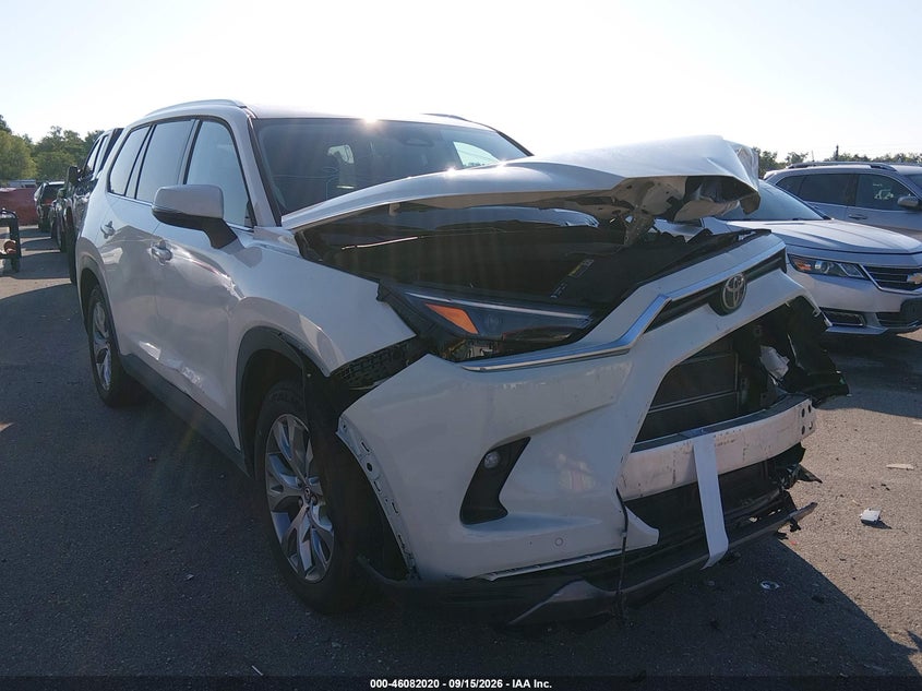 2024 Toyota Grand Highlander VIN 5TDACAB50RS005851 — IAAI salvage auction photo