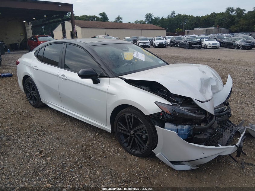2025 Toyota Camry VIN 4T1DBADK6SU024257 — IAAI salvage auction photo