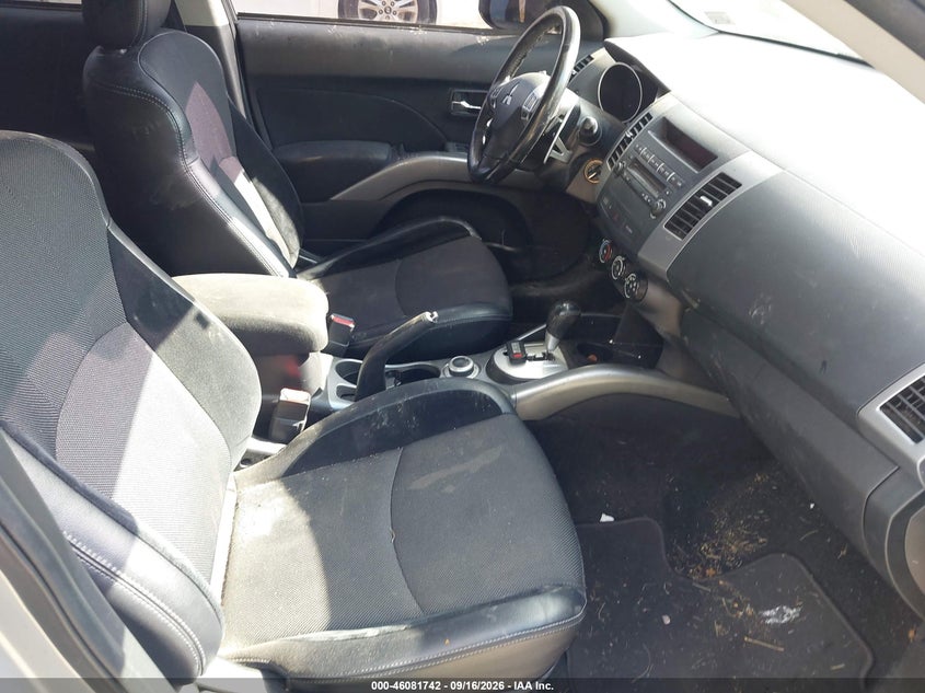 2012 Mitsubishi Outlander VIN JA4JT3AW4CU004303 IAAI salvage auction — FRONT END, Clear (Virginia), sold $25 on 2026-10-03 (photo 5)