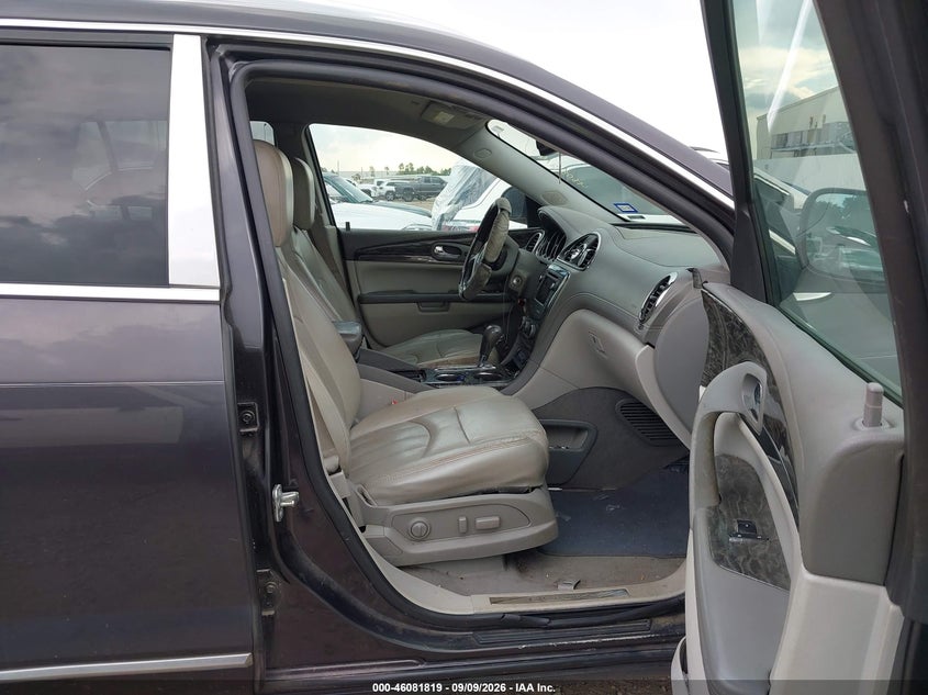 2014 Buick Enclave VIN 5GAKRBKD7EJ242751 IAAI salvage auction — NORMAL WEAR, Clear (Rhode Island), sold $725 on 2026-10-01 (photo 5)