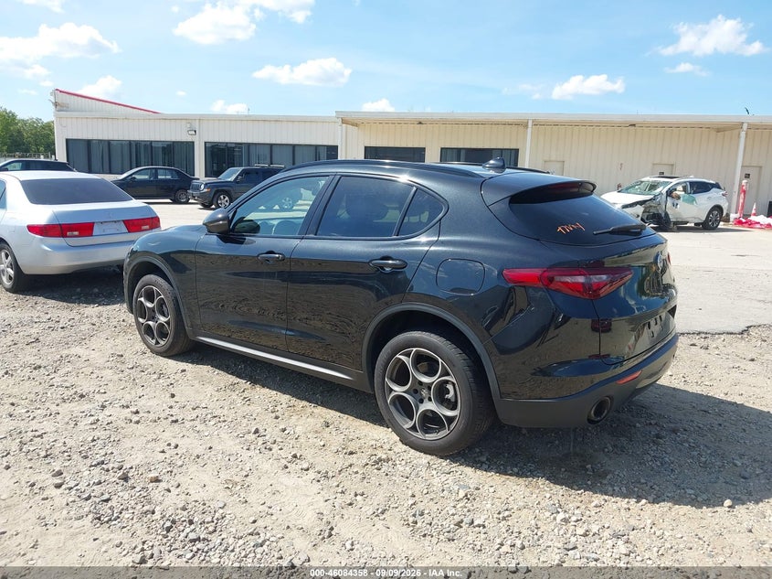2021 Alfa romeo Stelvio VIN ZASPAJAN8M7D11966 IAAI salvage auction — NORMAL WEAR, Repossession Paperwork (Georgia), sold $7,100 on 2026-10-01 (photo 3)
