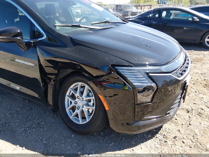 2027 Chrysler Pacifica VIN 2C4RC1BG9VR563804 IAAI salvage auction — RIGHT FRONT, Enterprise Vehicles Clear Only (Washington), sold $21,300 on 2026-10-01 (photo 6)