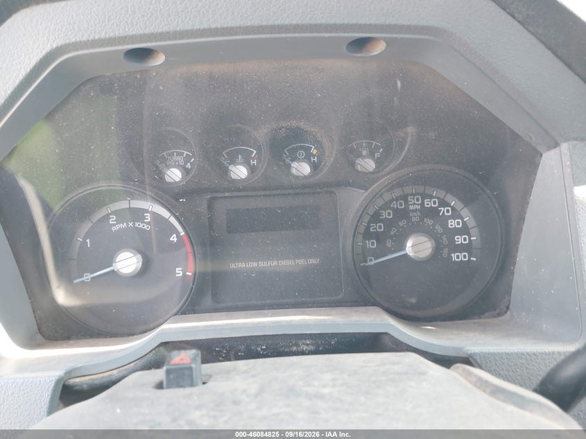 2011 Ford F550 VIN 1FD0W5HT5BEB34093 IAAI salvage auction — EXTERIOR BURN, Salvage (Texas), sold $28,300 on 2026-10-05 (photo 6)