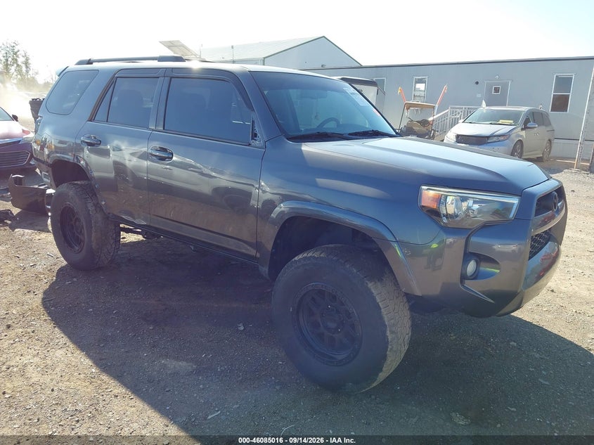2015 Toyota 4runner VIN JTEBU5JR5F5252681 — IAAI salvage auction photo