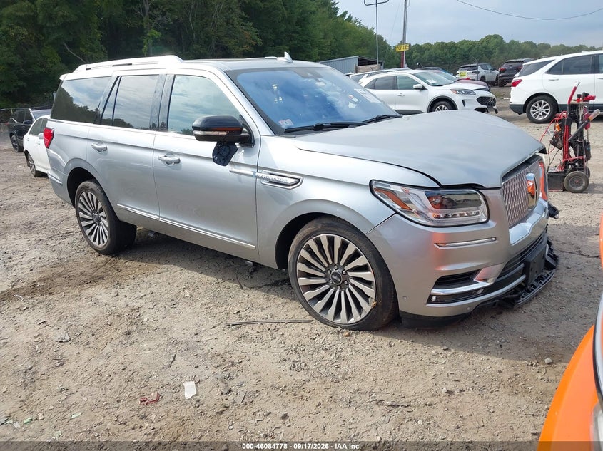 2020 Lincoln Navigator VIN 5LMJJ2LT7LEL04719 — IAAI salvage auction photo