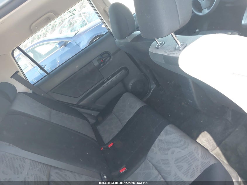2013 Scion Xb VIN JTLZE4FE6DJ032331 IAAI salvage auction — RIGHT FRONT, Wait Title, sold $975 on 2026-10-01 (photo 8)