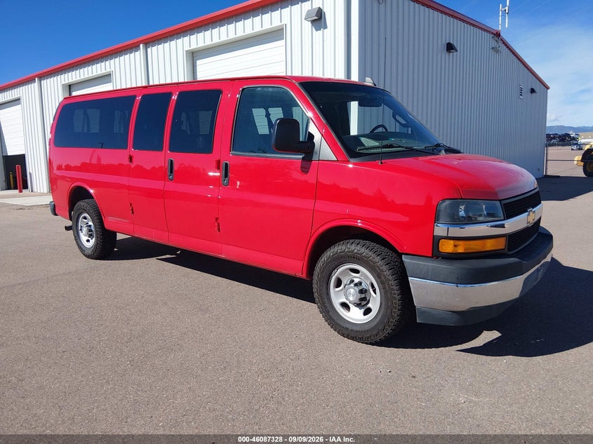 2018 Chevrolet Express 3500 VIN 1GAZGPFG0J1300089 — IAAI salvage auction photo