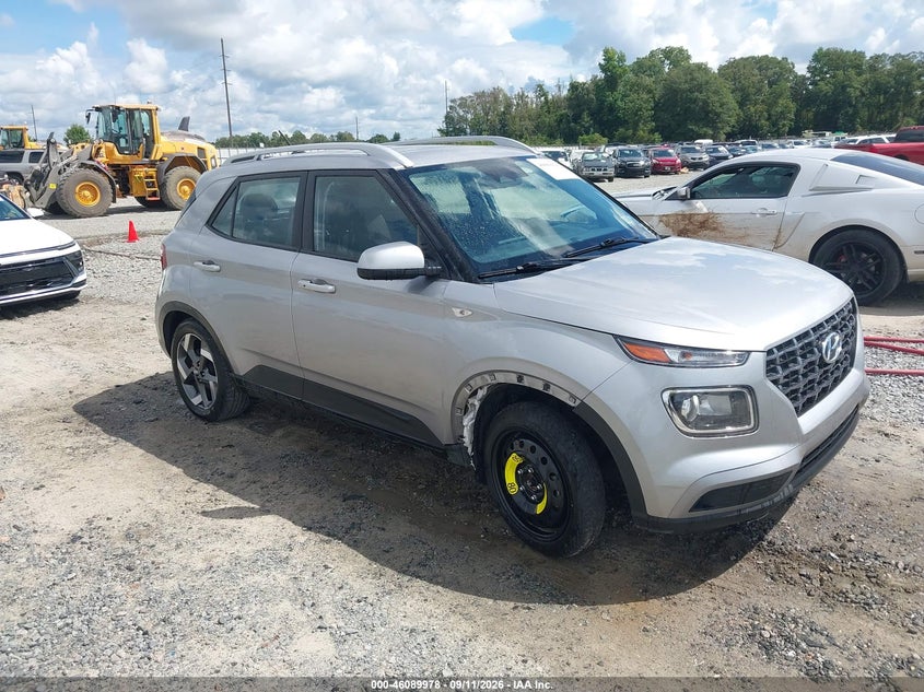2025 Hyundai Venue VIN KMHRC8A32SU353398 — IAAI salvage auction photo