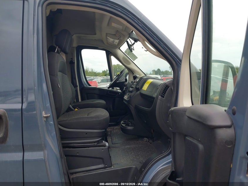 2019 Ram Promaster city VIN 3C6URVJG0KE553605 IAAI salvage auction — LEFT FRONT, Clear (Florida), sold $8,800 on 2026-09-19 (photo 5)