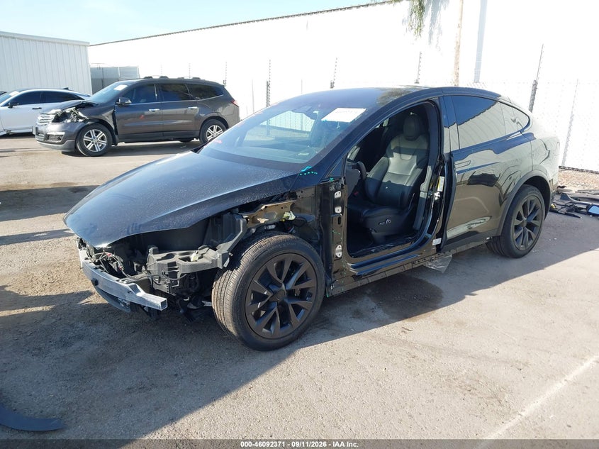 2022 Tesla Model x VIN 7SAXCDE5XNF343654 IAAI salvage auction — FRONT END, Wait Title, sold $19,400 on 2026-10-12 (photo 2)