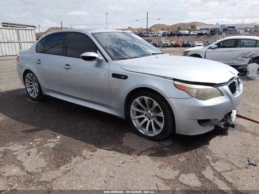 2006 BMW M5 VIN WBSNB93566CX06255 — IAAI salvage auction photo