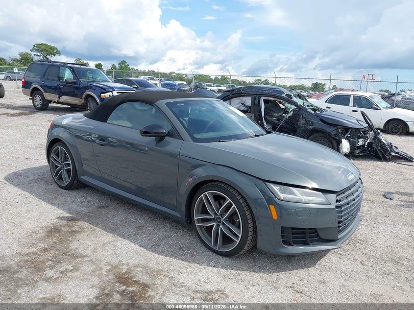 2017 Audi Tt VIN TRUT5CFV2H1005733 — IAAI salvage auction photo