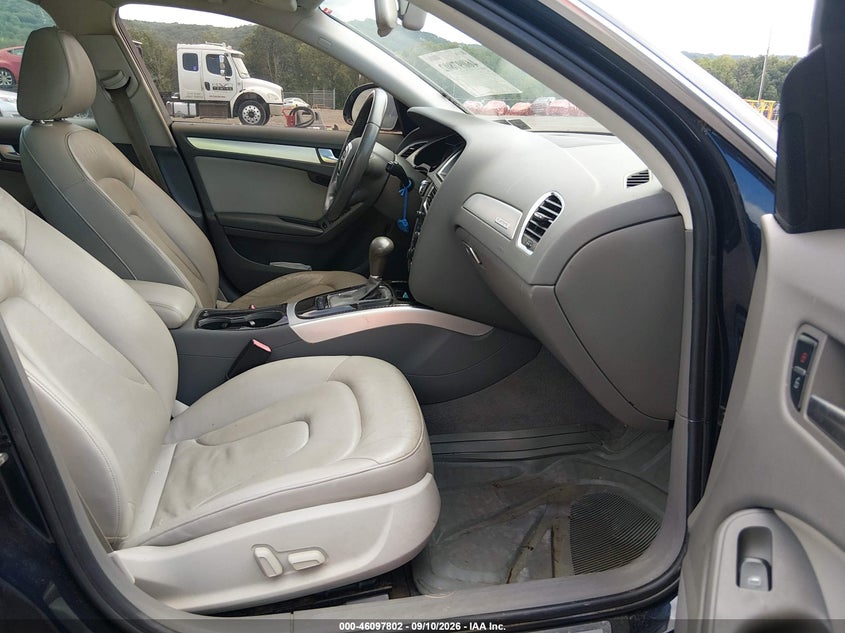 2009 Audi A4 VIN WAUGF78K19A190813 IAAI salvage auction — NORMAL WEAR, Salvage (Texas), sold $425 on 2026-10-08 (photo 5)
