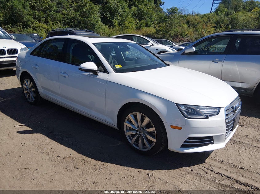 2017 Audi A4 VIN WAUANAF40HN043352 — IAAI salvage auction photo