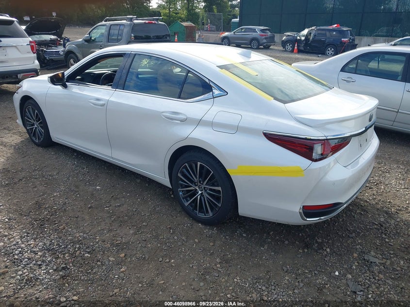 2023 Lexus Es 300h VIN 58ADA1C13PU029430 IAAI salvage auction — REAR END, Salvage (Connecticut), sold $20,400 on 2026-10-06 (photo 3)