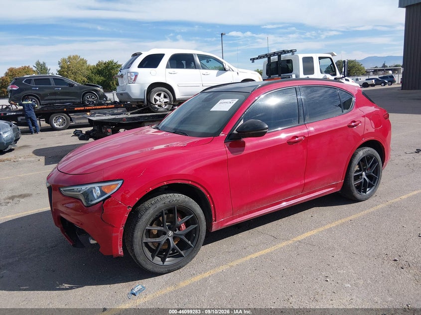 2020 Alfa romeo Stelvio VIN ZASPAKBNXL7C98169 IAAI salvage auction — NORMAL WEAR, Clear (Idaho), sold $3,100 on 2026-10-05 (photo 2)