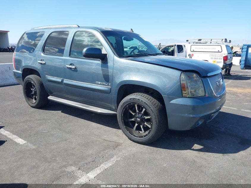 2007 Gmc Yukon VIN 1GKFK63807J321098 IAAI salvage auction — NORMAL WEAR, Clear-Dealer Only (Arizona), sold $625 on 2026-10-10 (photo 1)