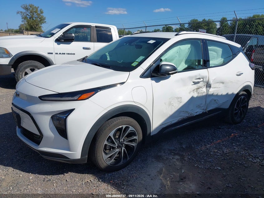 2023 Chevrolet Bolt euv VIN 1G1FZ6S01P4208254 IAAI salvage auction — SIDE, Wait Title, sold $8,900 on 2026-09-27 (photo 2)