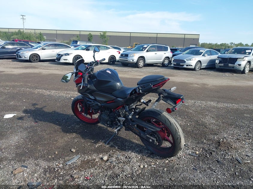 2025 Kawasaki Er VIN ML5ERGF11SDA45543 IAAI salvage auction — FRONT END, Salvage (Ohio), sold $125 on 2026-10-16 (photo 3)