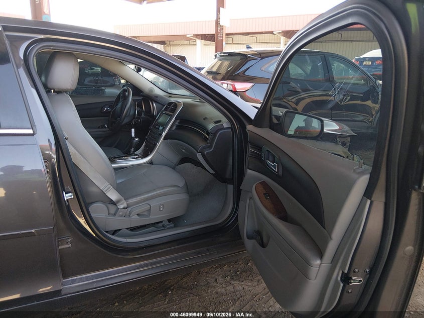 2013 Chevrolet Malibu VIN 1G11C5SA7DF336206 IAAI salvage auction — RIGHT FRONT, Wait Title, sold $725 on 2026-10-06 (photo 5)