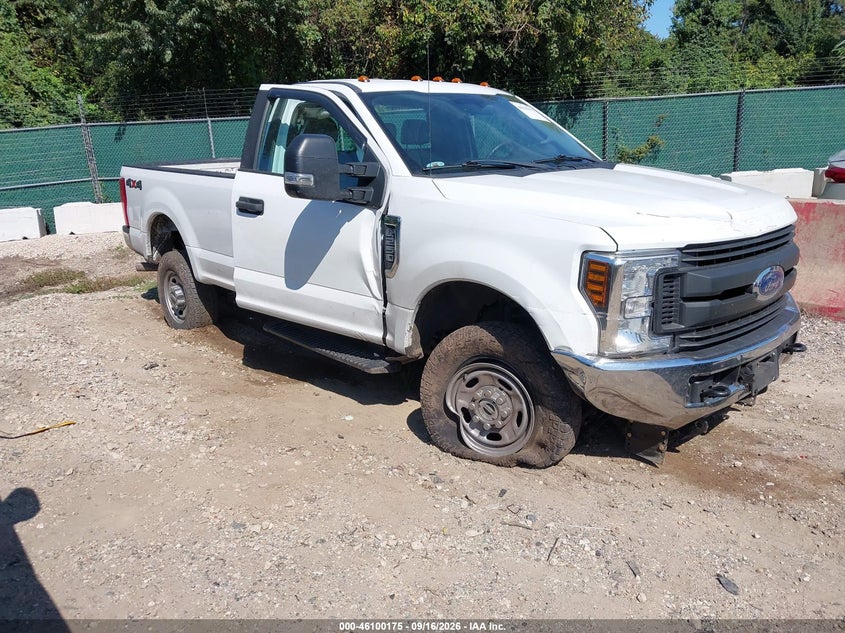 2018 Ford F250 VIN 1FTBF2B69JEC37238 — IAAI salvage auction photo