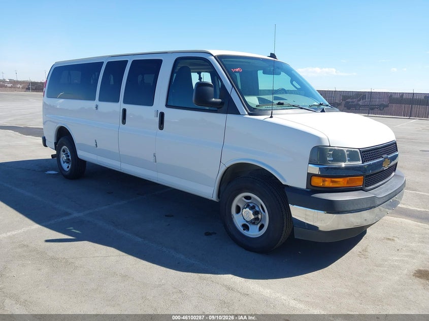 2018 Chevrolet Express 3500 VIN 1GAZGPFGXJ1304277 — IAAI salvage auction photo