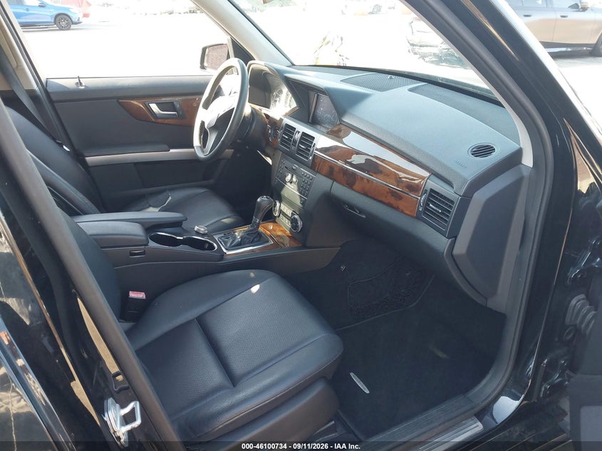 2012 Mercedes-benz Glk-klasse VIN WDCGG5GB9CF831832 IAAI salvage auction — REAR END, Salvage Title, sold $25 on 2026-10-03 (photo 5)