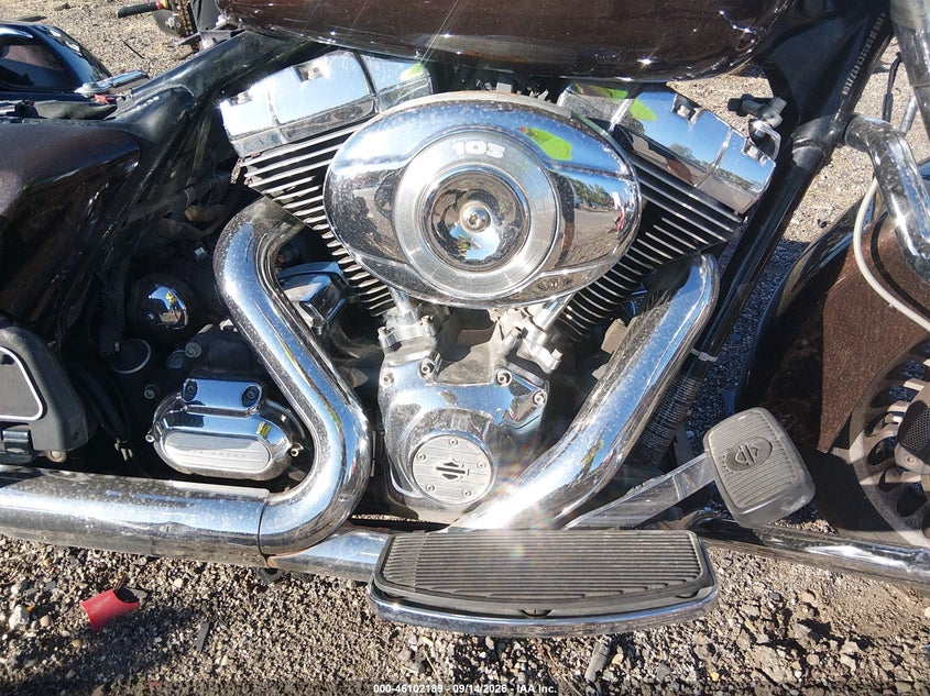 2012 Harley-davidson Road king VIN 1HD1FBM32CB627180 IAAI salvage auction — SIDE, Salvage (Utah), sold $1,050 on 2026-10-05 (photo 8)