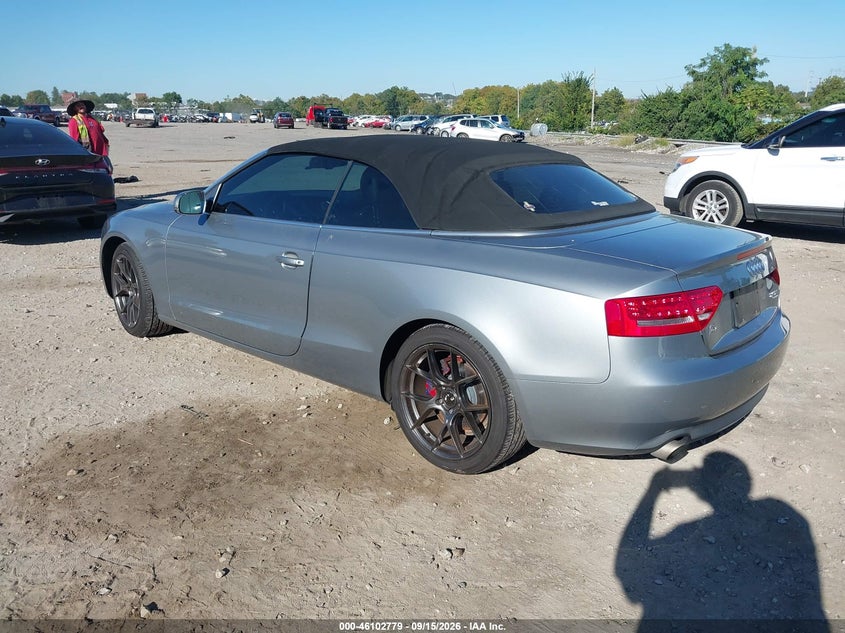 2011 Audi A5 VIN WAULFAFH5BN010945 IAAI salvage auction — RIGHT SIDE, Salvage (Pennsylvania), sold $0 on 2026-10-12 (photo 3)