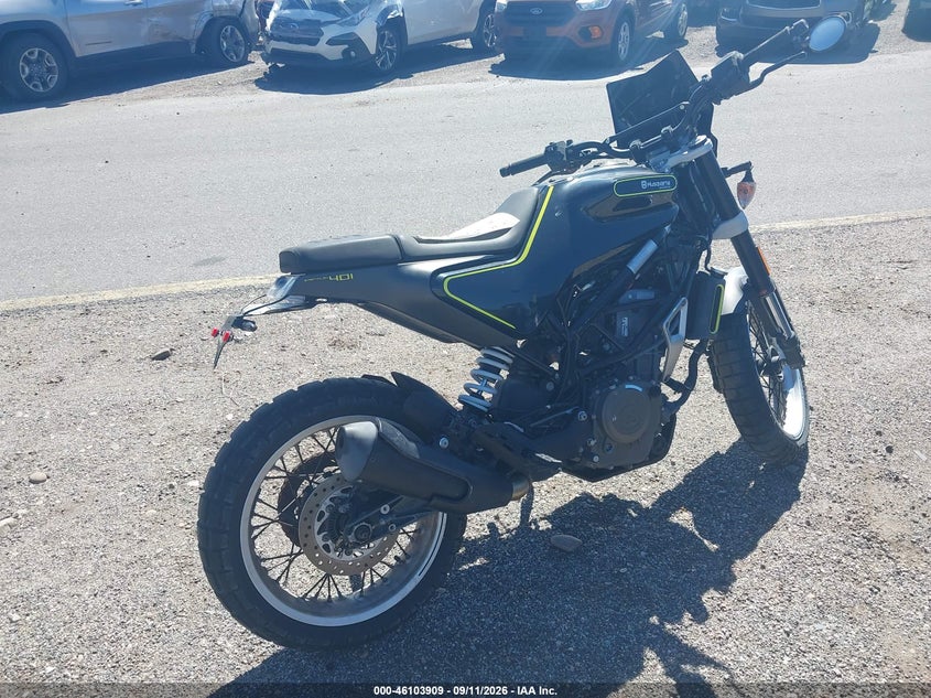 2019 Husqvarna Svartpilen VIN VBKUNJ408KM266198 IAAI salvage auction — THEFT, Wait Title, sold $150 on 2026-10-09 (photo 4)