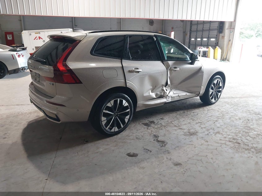 2026 Volvo Xc60 VIN YV4M12RC7T1498006 IAAI salvage auction — SIDE, Wait Title, sold $21,800 on 2026-09-23 (photo 4)