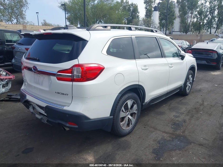 2021 Subaru Ascent VIN 4S4WMAFD0M3460662 IAAI salvage auction — SIDE, Salvage Certificate (California), sold $5,200 on 2026-09-28 (photo 4)