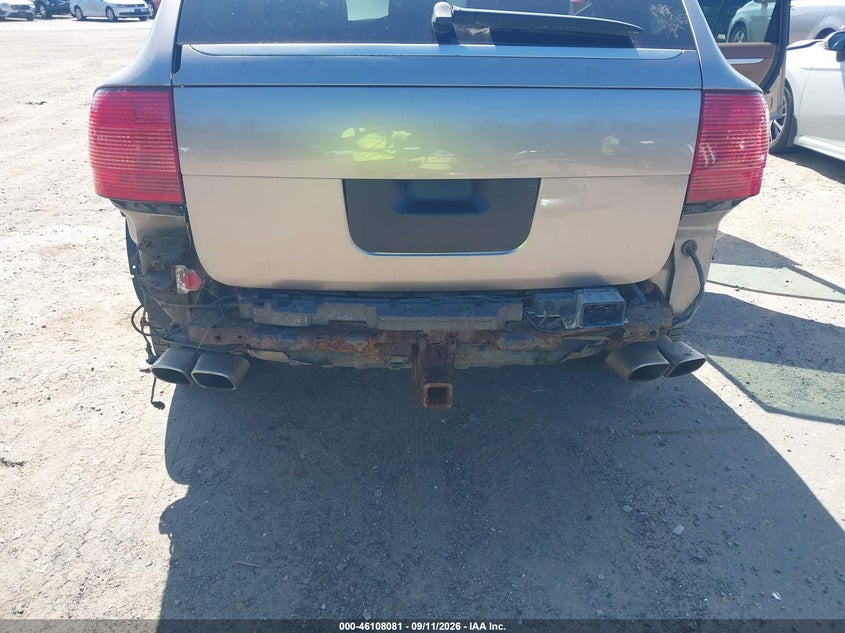 2004 Porsche Cayenne VIN WP1AC29P14LA93718 IAAI salvage auction — REAR END, Clear (New York), sold $825 on 2026-09-25 (photo 6)