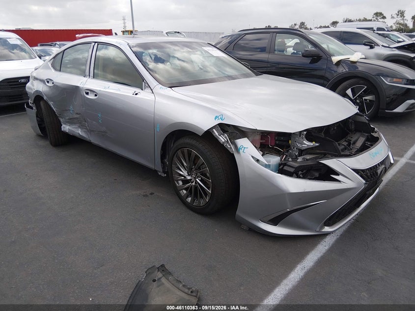 2024 Lexus ES VIN 58AEA1C15RU042686 — IAAI salvage auction photo