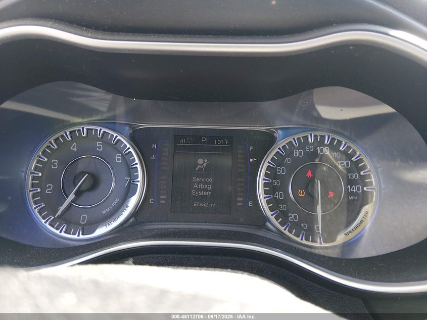 2015 Chrysler 200 VIN 1C3CCCAB6FN586001 IAAI salvage auction — Right Side, Salvage, sold $750 on 2026-10-16 (photo 7)
